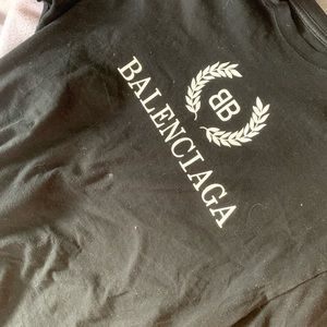 Oversized balenciagia t shirt